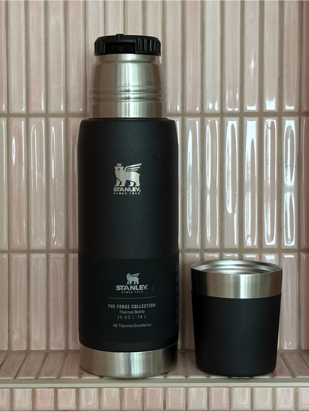 RARE✨ Stanley The Forge Collection Thermal Bottle 25oz Black Discontinued New